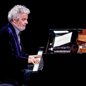 Nicola Piovani: Il mio Cantico contro lo sterminio Nicola Piovani: Il mio Cantico contro lo sterminio