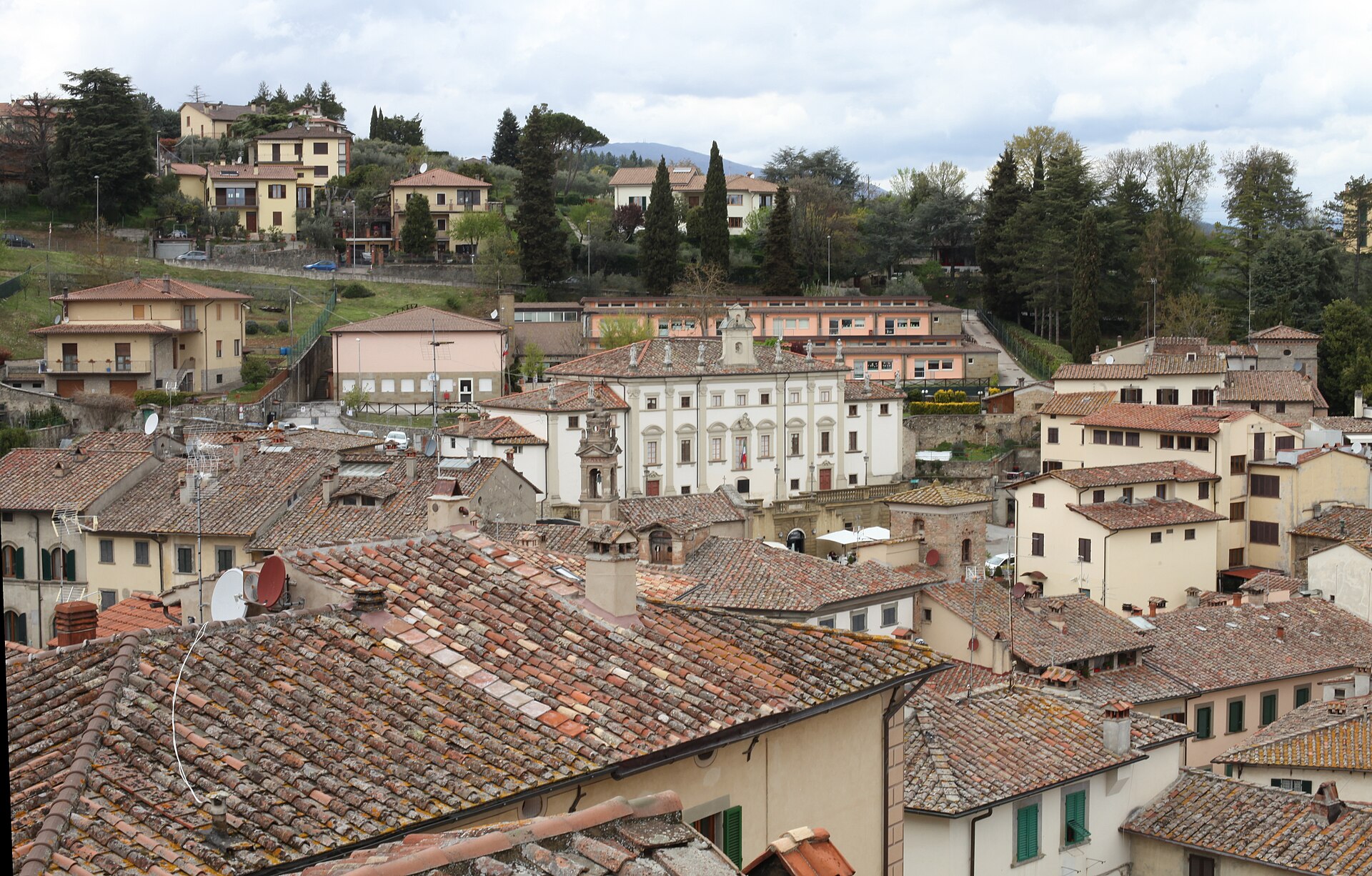 Panorama del borgo di Anghiari sulla valle